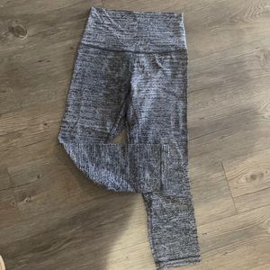 Lululemon Align size 6, Black/White patterned leggings. Buttery soft